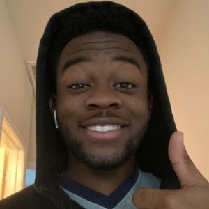 Meet your Posher, Deonte